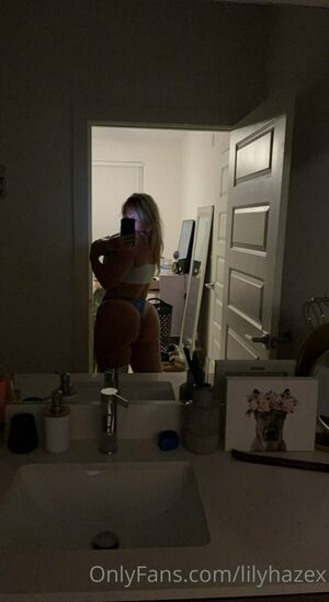 lilyhazex nude #0010