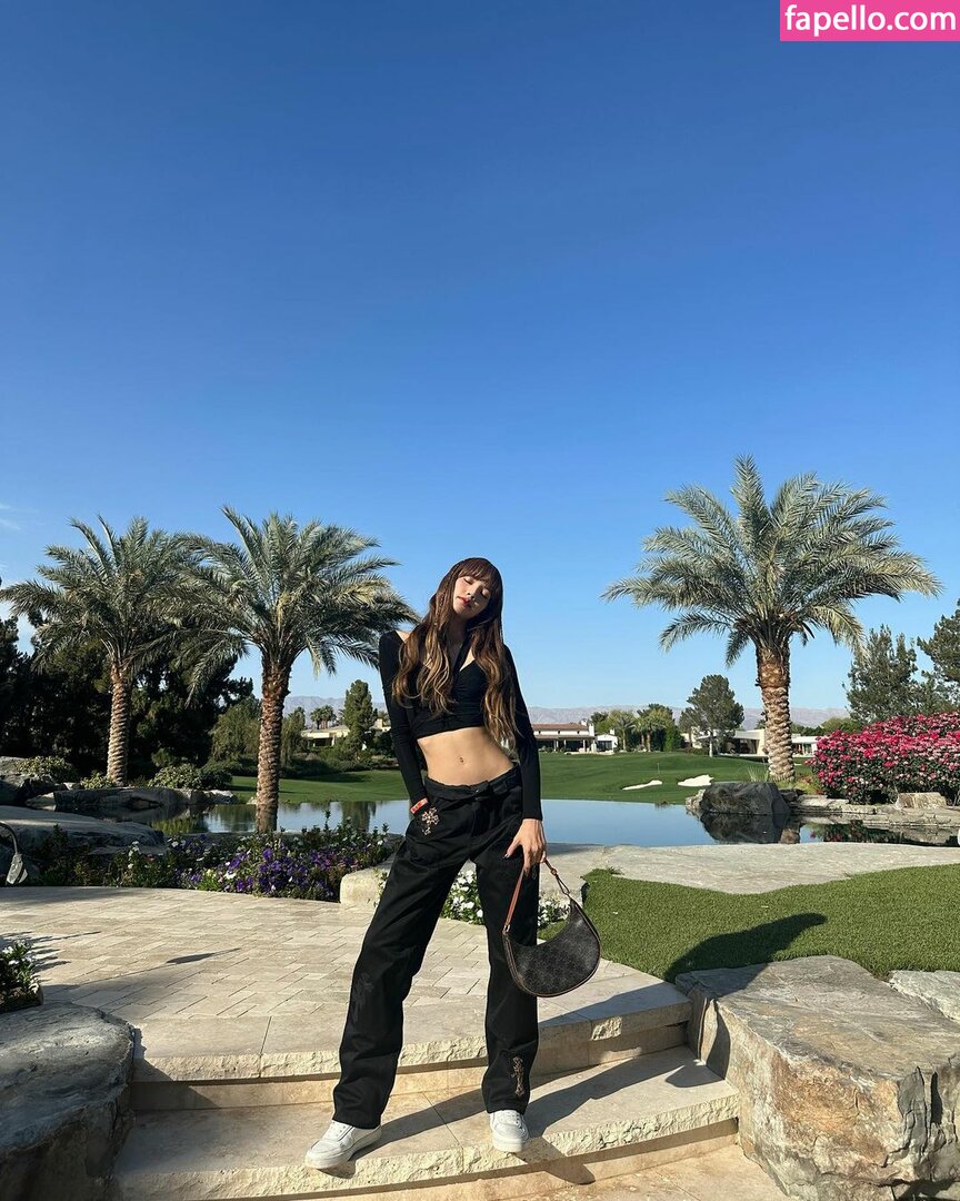 Lisa leaked nude photo #0096 (Lisa / Blackpink / lalalalisa_m / lisaamane)