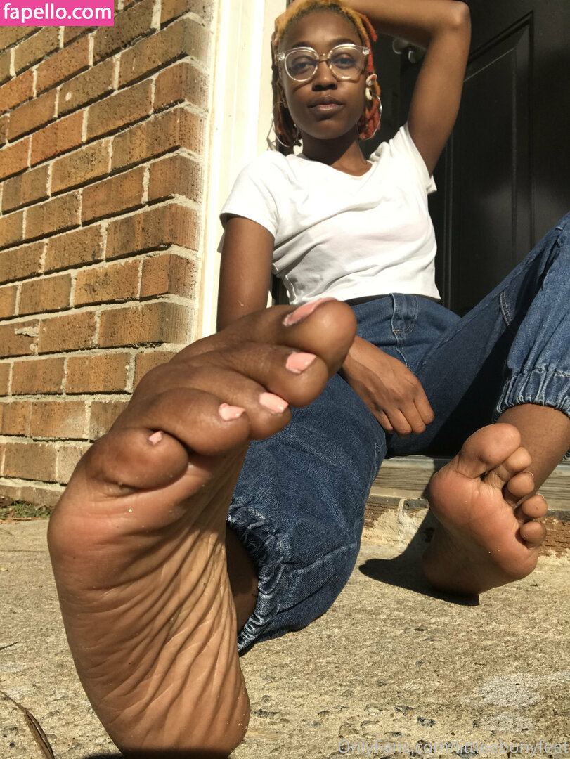 littleebonyfeet leaked nude photo #0024 (littleebonyfeet / prettyfeetpicsx)