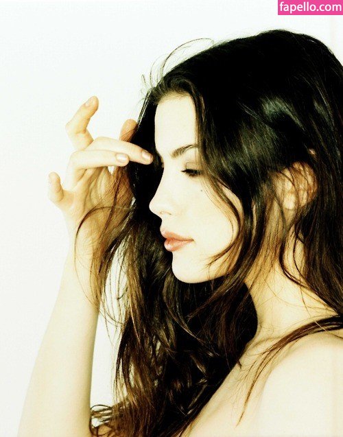 Liv Tyler leaked nude photo #0031 (Liv Tyler / livtyler0580 / misslivalittle)