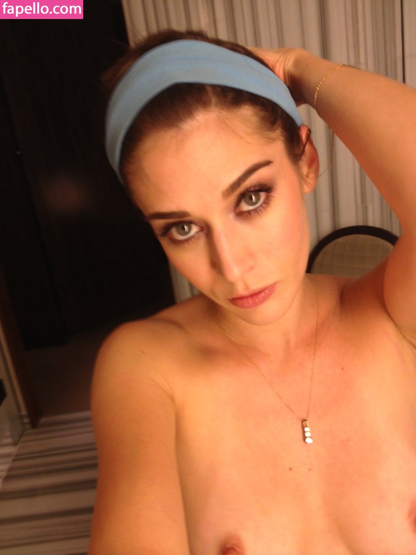 Lizzy Caplan leaked nude photo #0009 (Lizzy Caplan / thelizzycaplan)