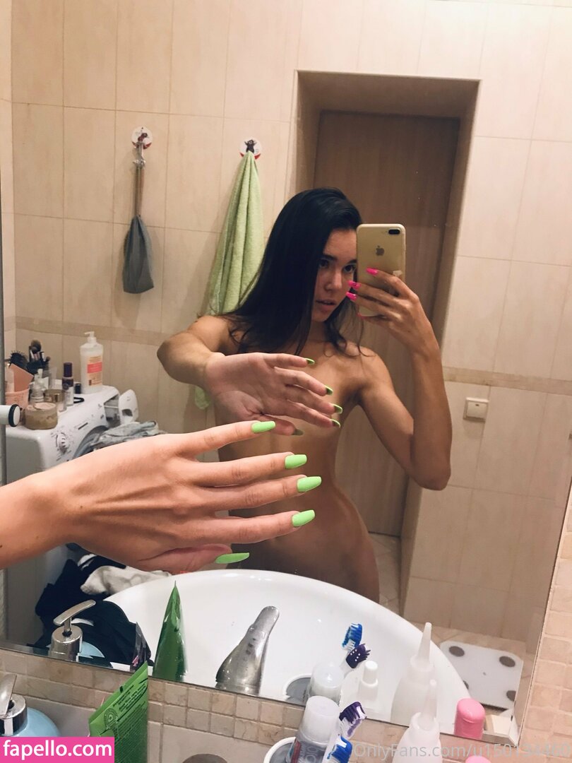 https://fapello.com/content/l/o/lolasweetxo/1000/lolasweetxo_0008.jpg