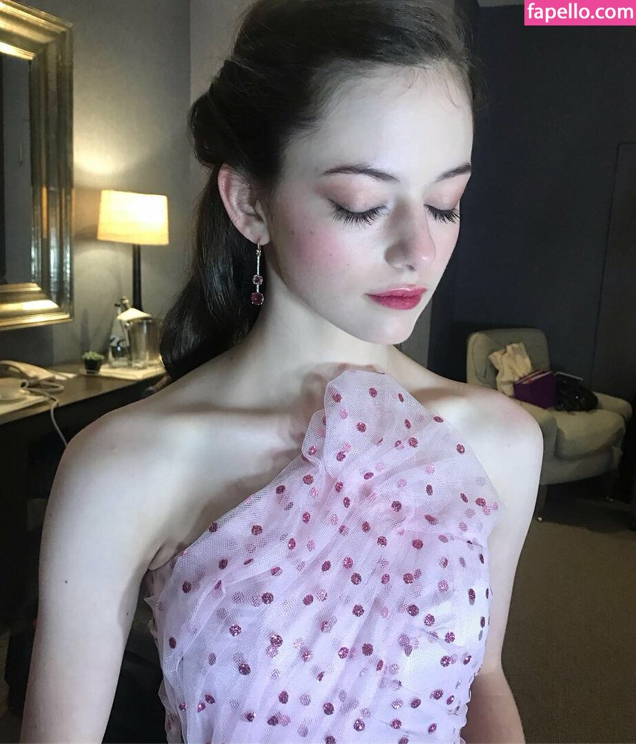 Mackenzie Foy Leaked Mms - Mackenzie Foy / mackenziefoy Nude Leaked Photo #9 - Fapello