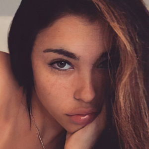 Madison Beer nude photo Gallery