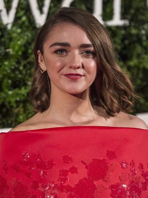 Maisie Williams nude #0110