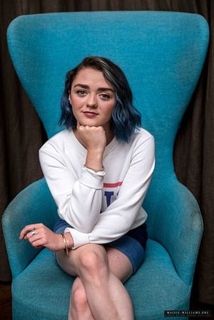 Maisie Williams nude #0168