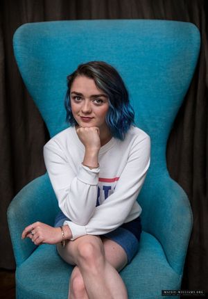 Maisie Williams nude #0171