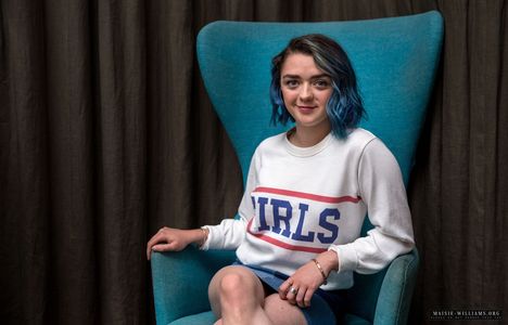 Maisie Williams nude #0177