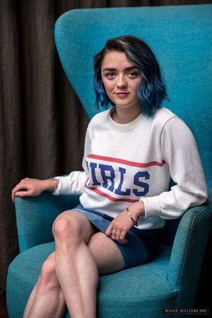 Maisie Williams nude #0179