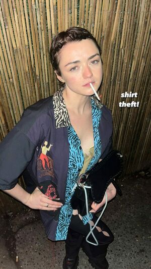 Maisie Williams nude #0418