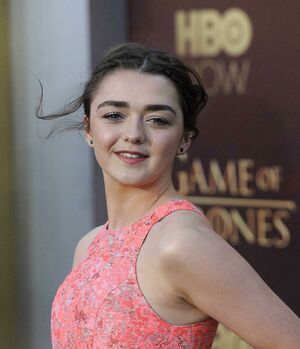 Maisie Williams nude #0443