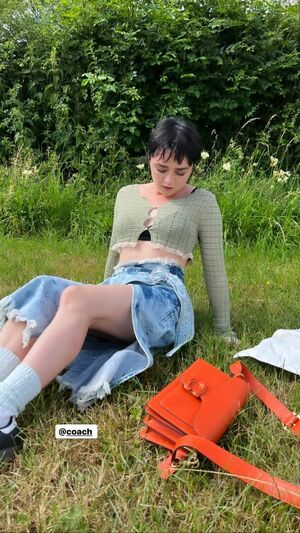 Maisie Williams nude #0496