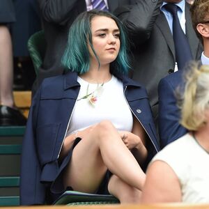 Maisie Williams nude #0668