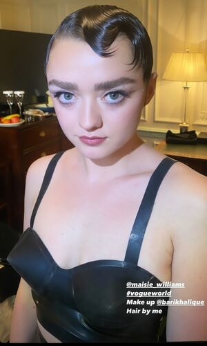 Maisie Williams nude #0897