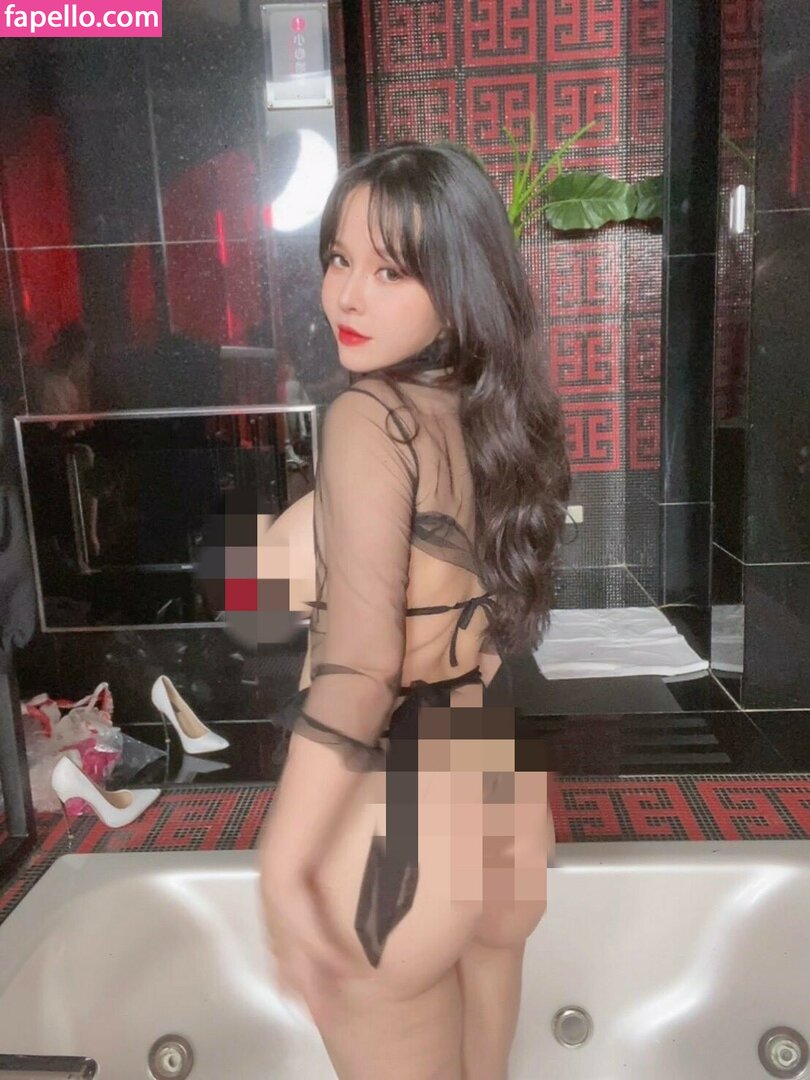 Mandi 香菱 leaked nude photo #0142 (Mandi 香菱 / 826m.m / real_xiangling_c)