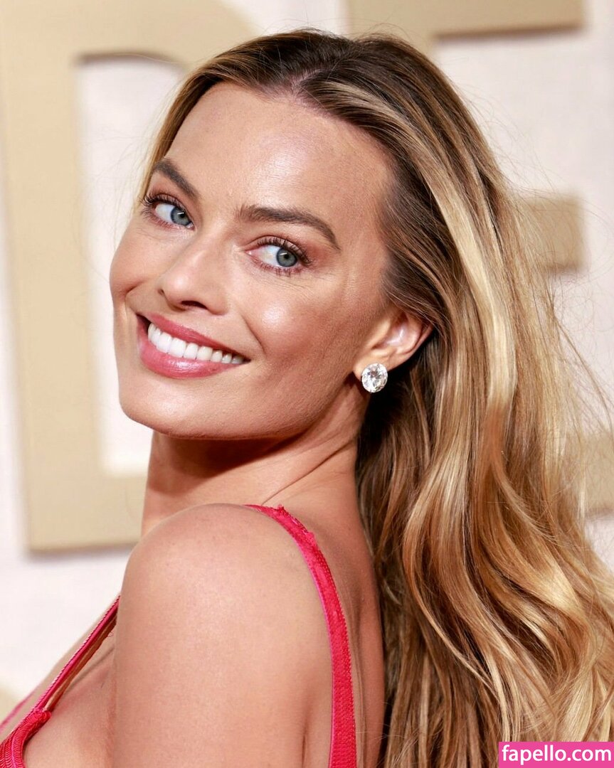 Margot Robbie leaked nude photo #1570 (Margot Robbie / margotrobbieofficial)