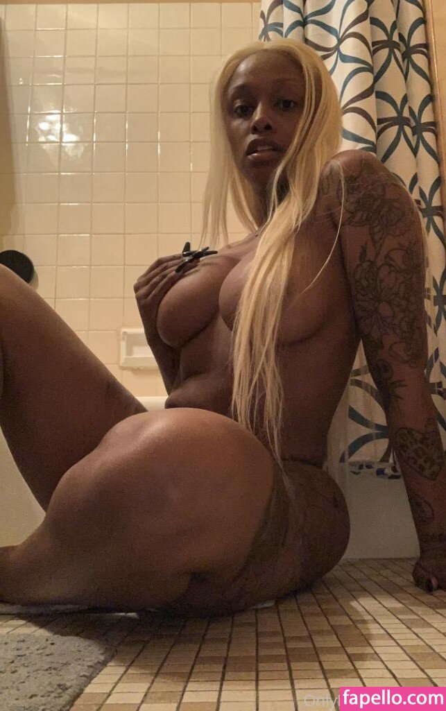 Martian Princess leaked nude photo #0004 (Martian Princess / theofficialmarzz)