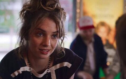 Maya Hawke #858