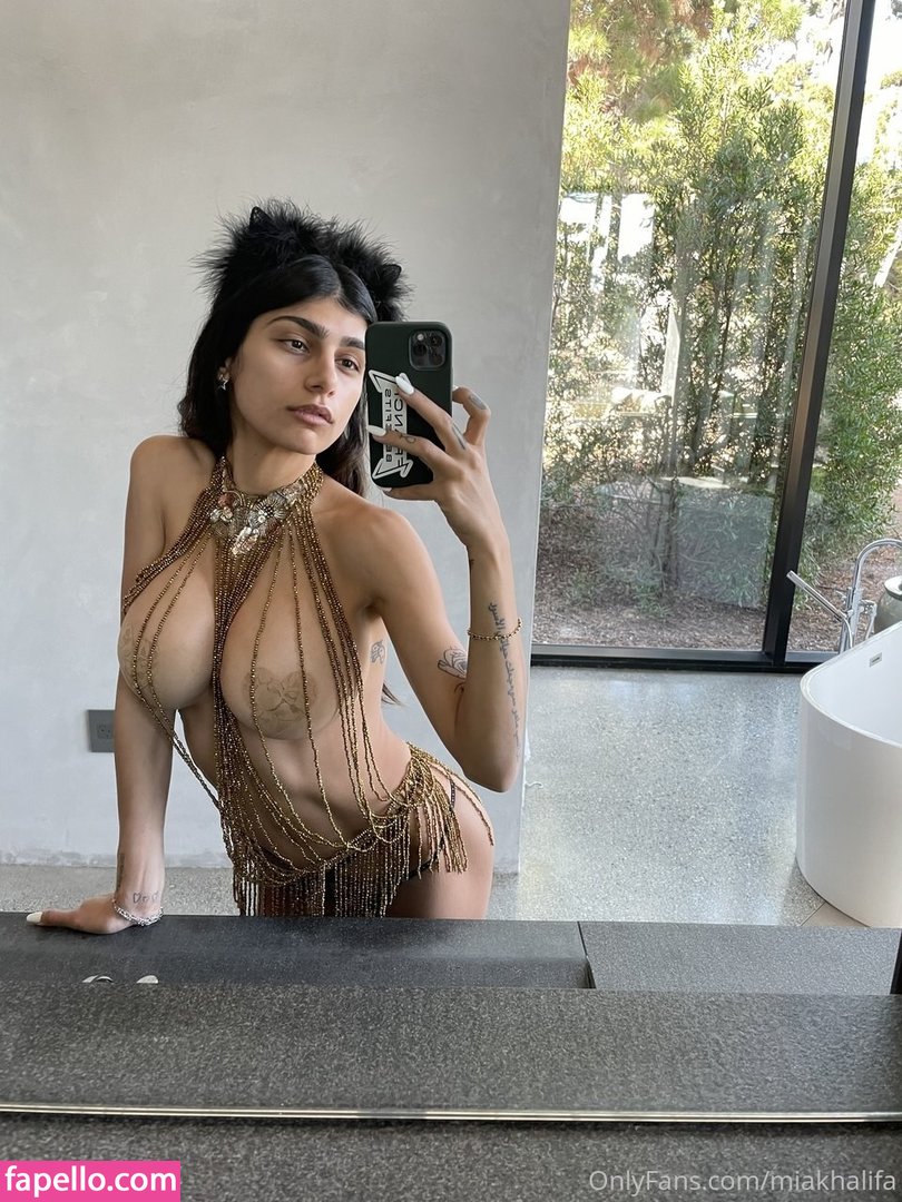Mia khalifa nudes leaked