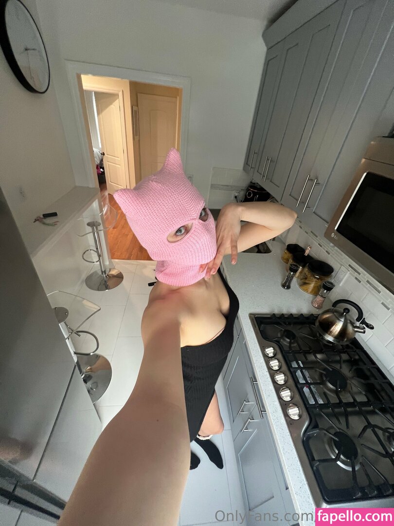 mila.mask Nude Leaked OnlyFans Photo #10 - Fapello