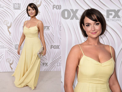 Milana Vayntrub nude #0033