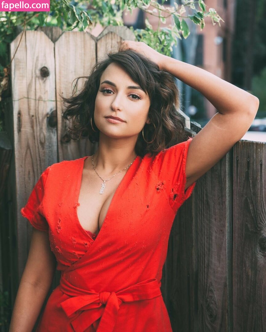 Milana Vayntrub leaked nude photo #0172 (Milana Vayntrub / AT&T Girl / mintmilana)