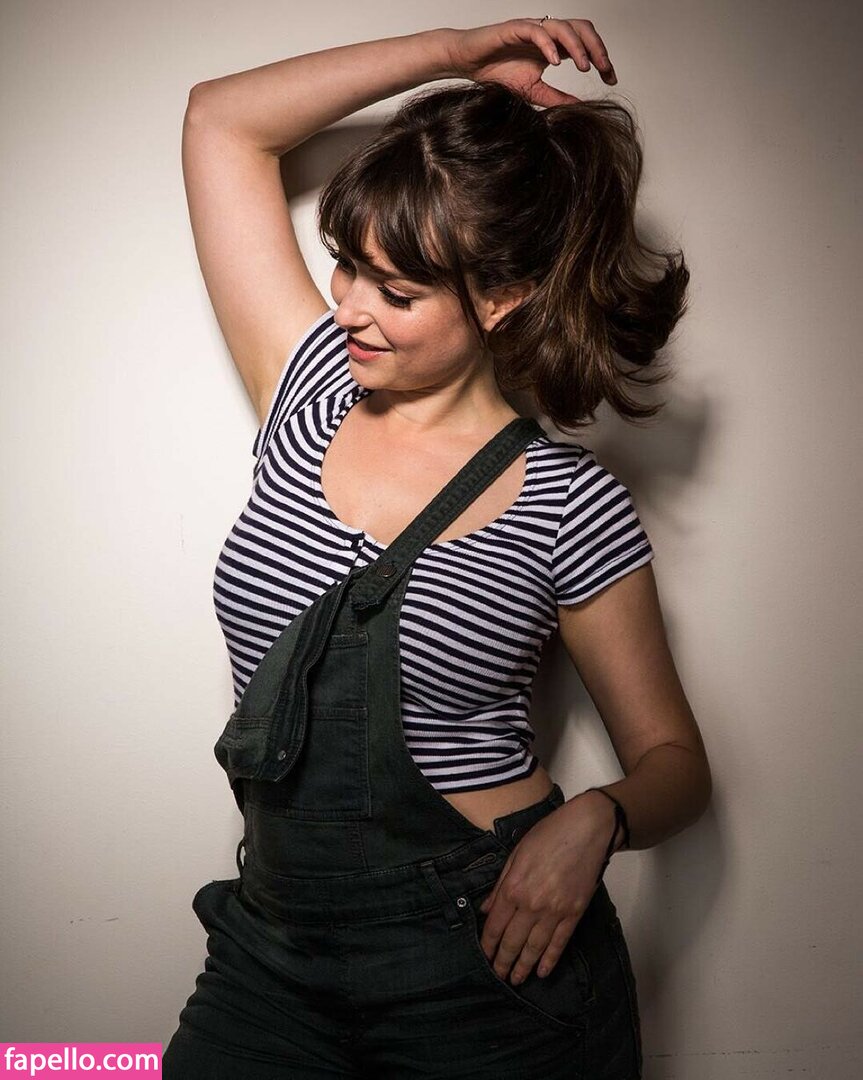 Milana Vayntrub leaked nude photo #0178 (Milana Vayntrub / AT&T Girl / mintmilana)