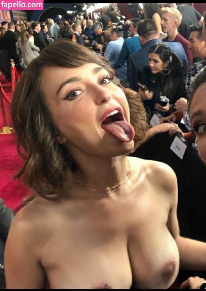 Milana Vayntrub leaked nude photo #0219 (Milana Vayntrub / AT&T Girl / mintmilana)