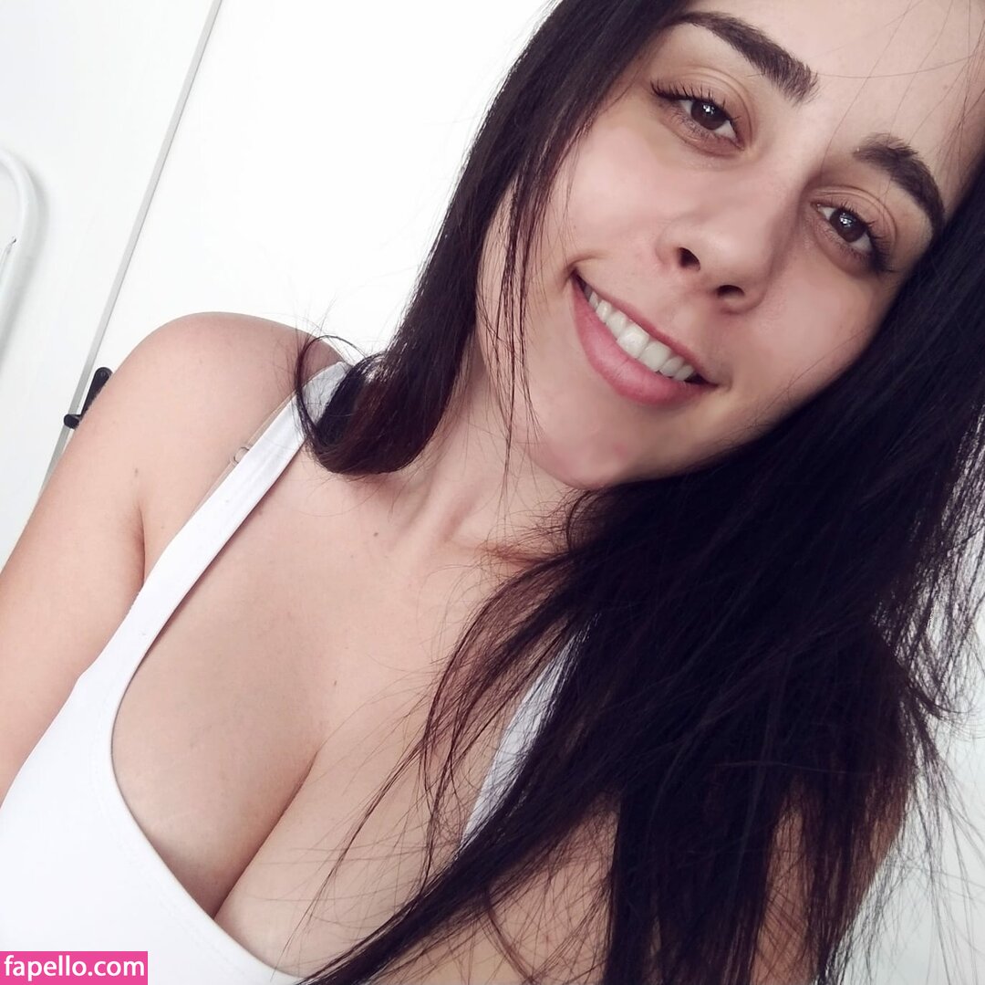 millenecarolina leaked nude photo #0021 (millenecarolina / pesdemillene)