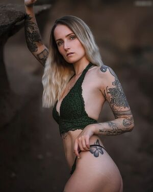 Model Lisa Marie #35