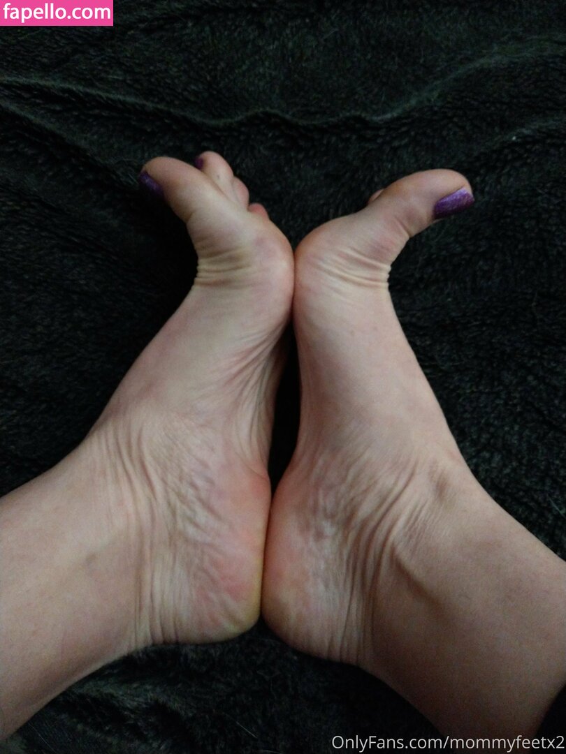 mommyfeetx2 leaked nude photo #0001 (mommyfeetx2 / momdeenx)