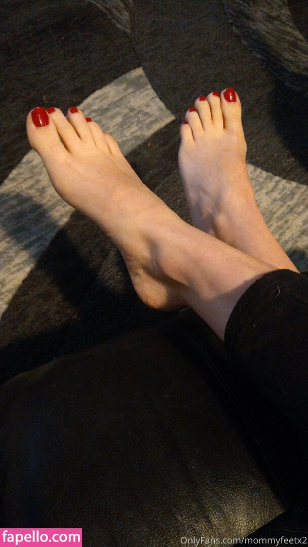 mommyfeetx2 leaked nude photo #0014 (mommyfeetx2 / momdeenx)