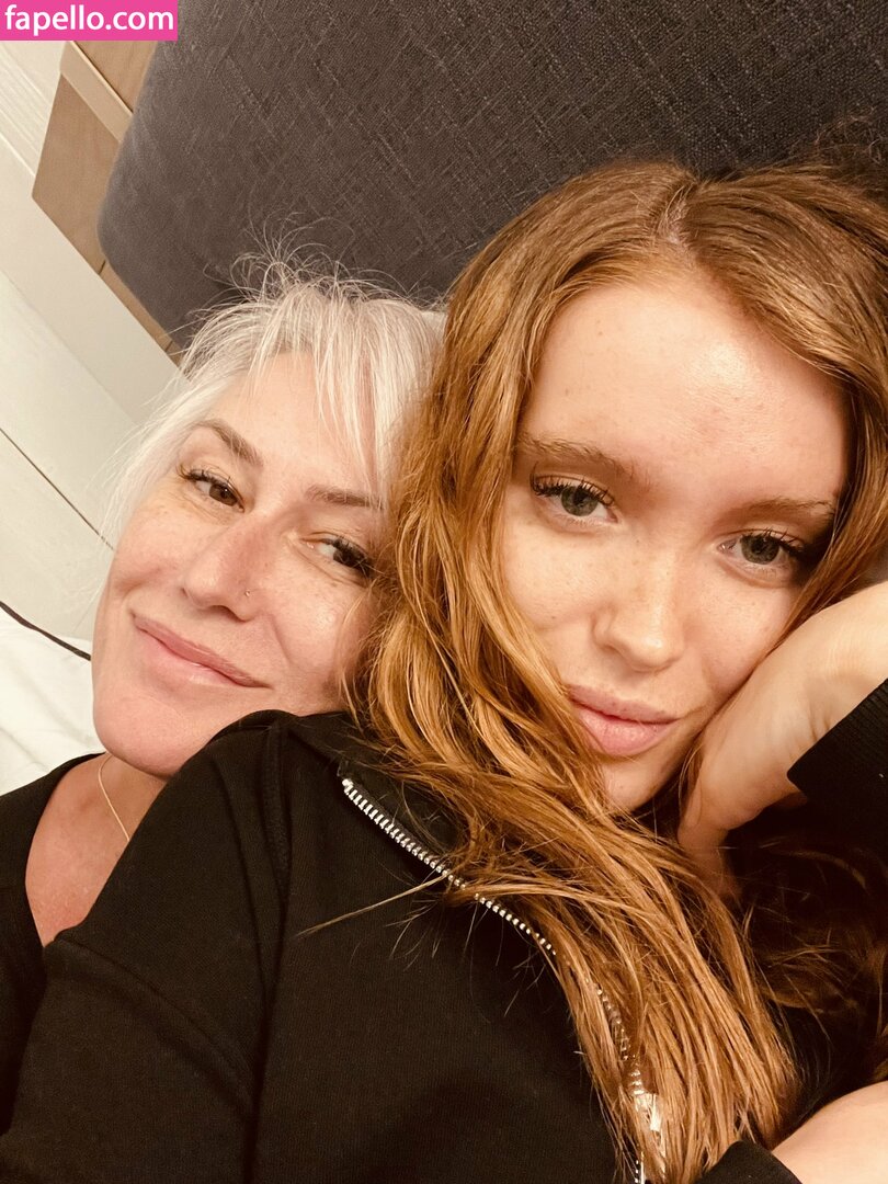 Mother Daughter / katieandrose Nude Leaked OnlyFans Photo #18 - Fapello