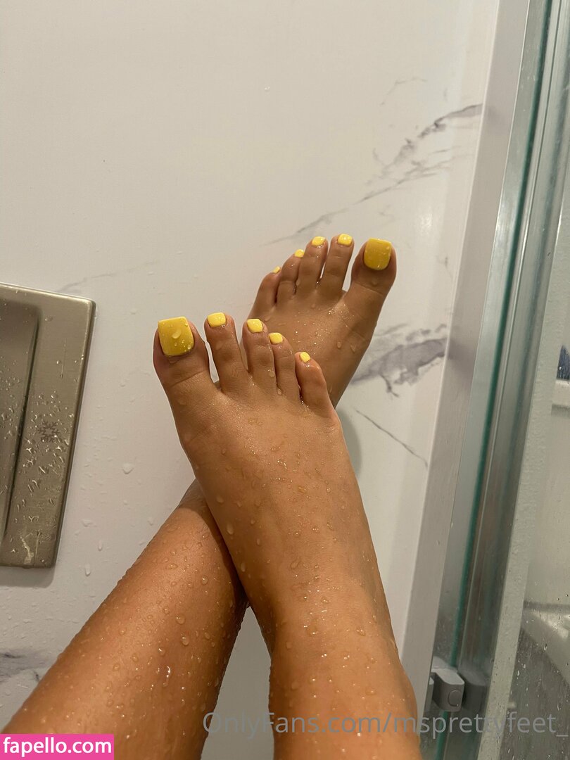 https://fapello.com/content/m/s/msprettyfeet/1000/msprettyfeet_0067.jpg