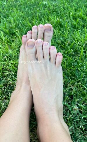 myposedtoes nude #0006