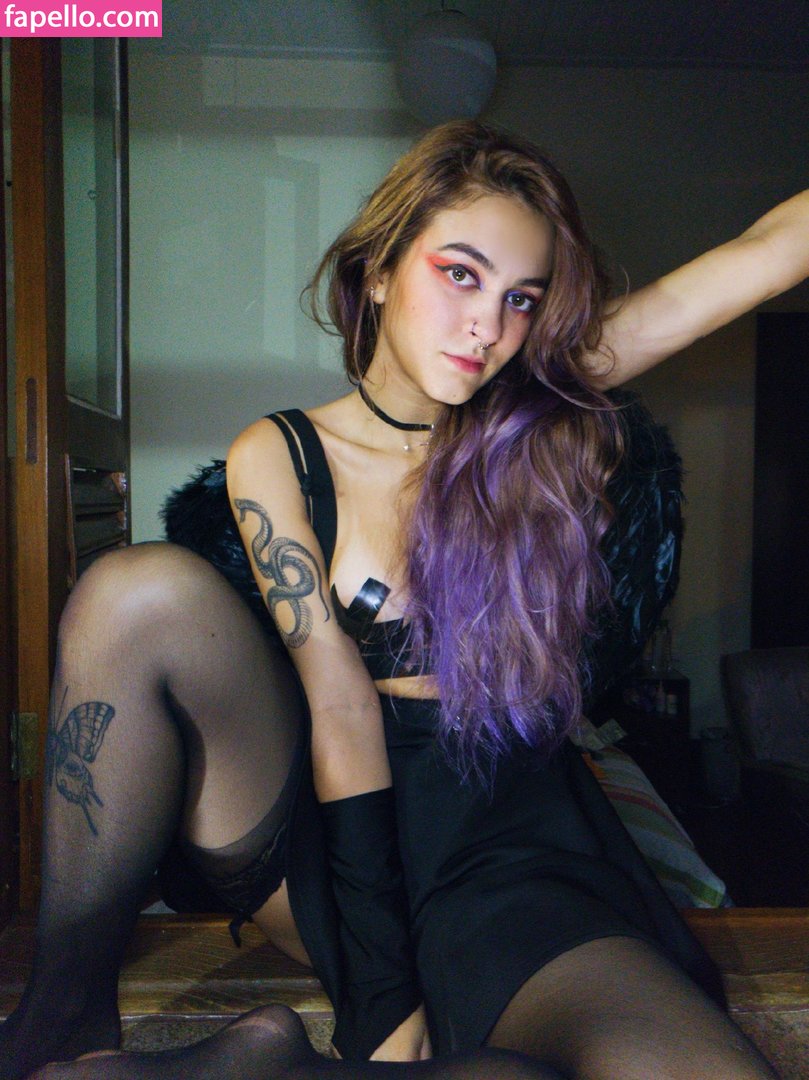 Naerys leaked nude photo #0005 (Naerys / naerys.fg / naerys_sg / naerys_sgh)