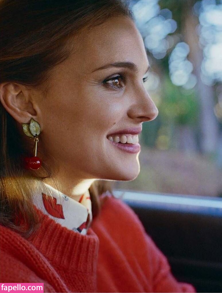 https://fapello.com/content/n/a/natalie-portman/1000/natalie-portman_0287.jpg