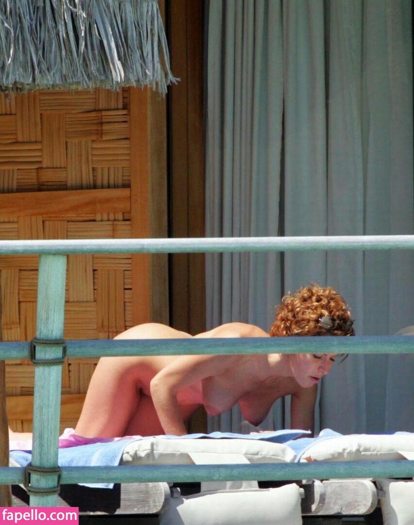 Natasha Kaplinsky leaked nude photo #0004 (Natasha Kaplinsky / kaplinskyn)