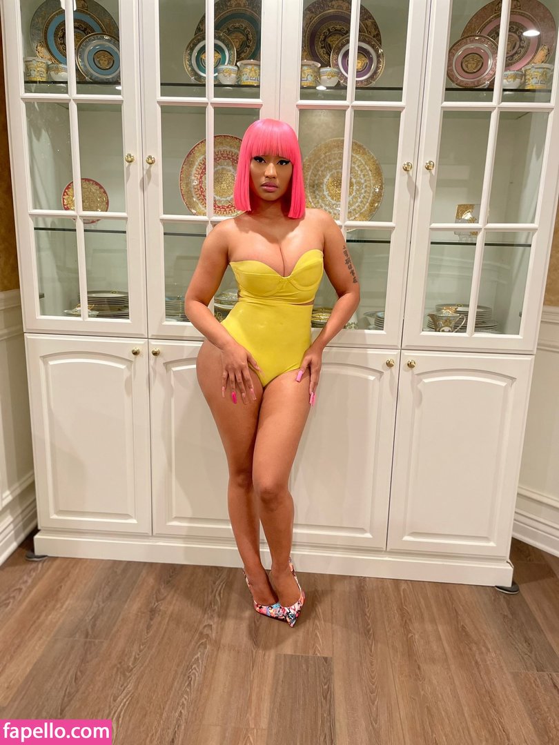 https://fapello.com/content/n/i/nicki-minaj/1000/nicki-minaj_0062.jpg