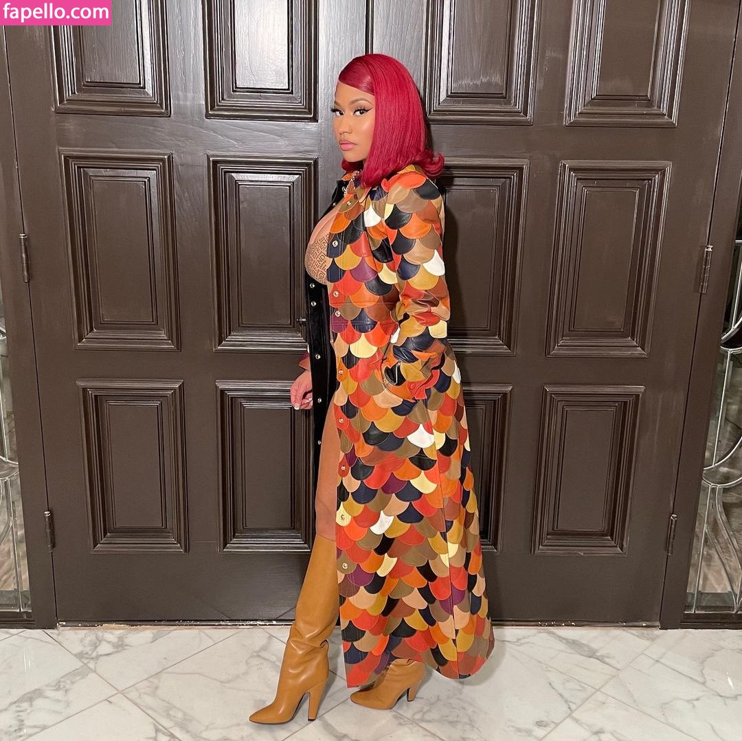 https://fapello.com/content/n/i/nicki-minaj/1000/nicki-minaj_0065.jpg