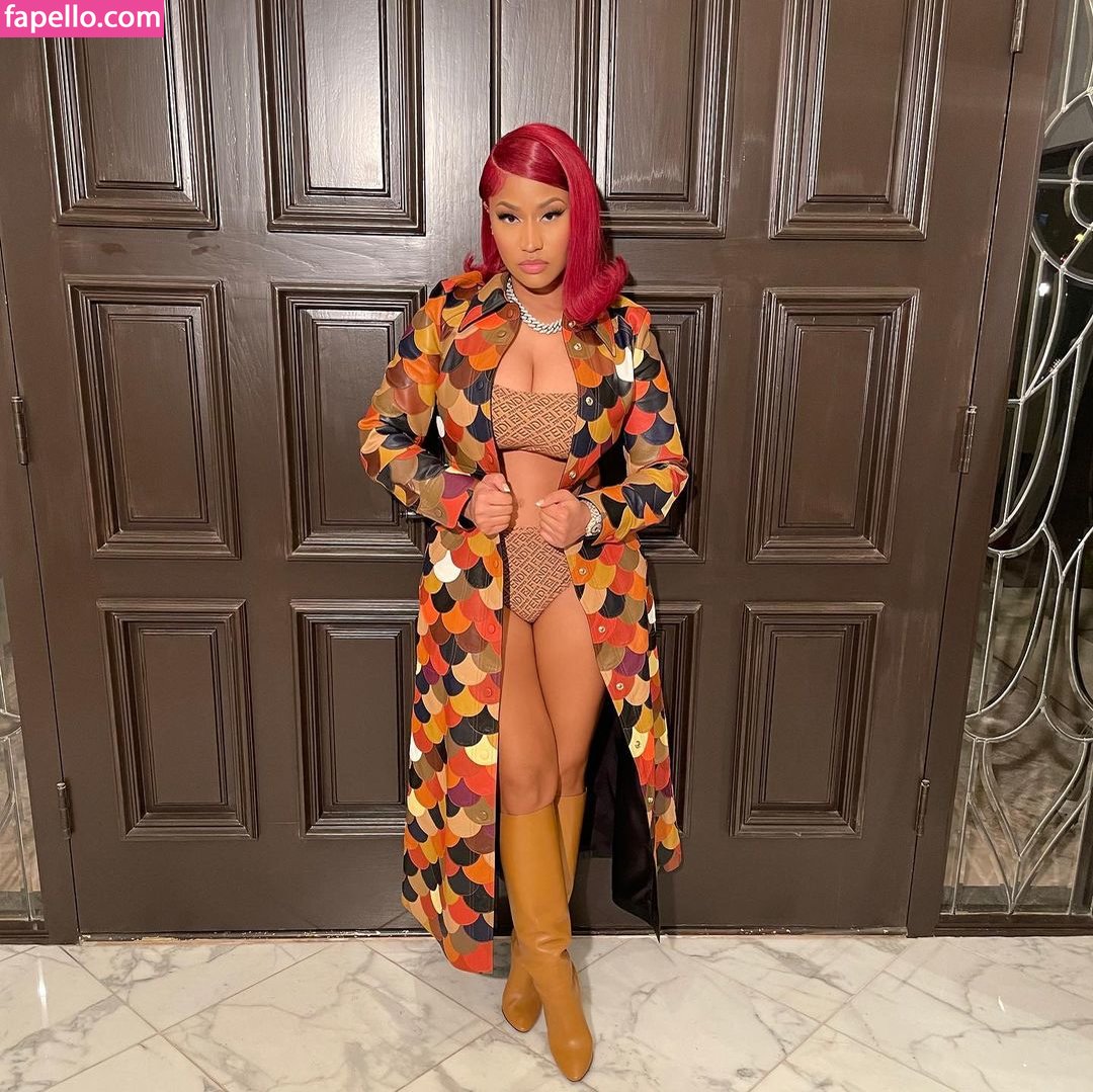 https://fapello.com/content/n/i/nicki-minaj/1000/nicki-minaj_0067.jpg