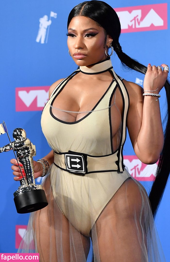 https://fapello.com/content/n/i/nicki-minaj/1000/nicki-minaj_0115.jpg