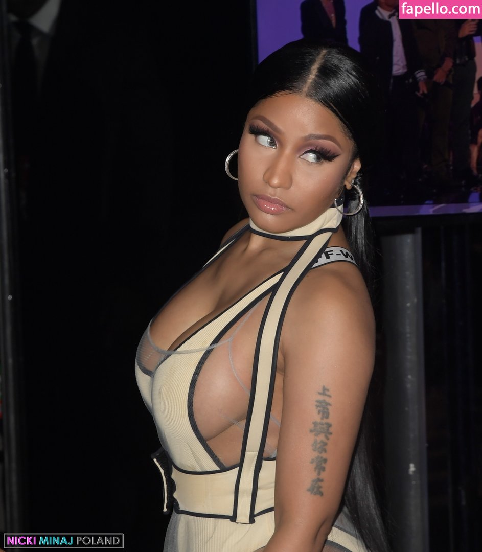 https://fapello.com/content/n/i/nicki-minaj/1000/nicki-minaj_0120.jpg