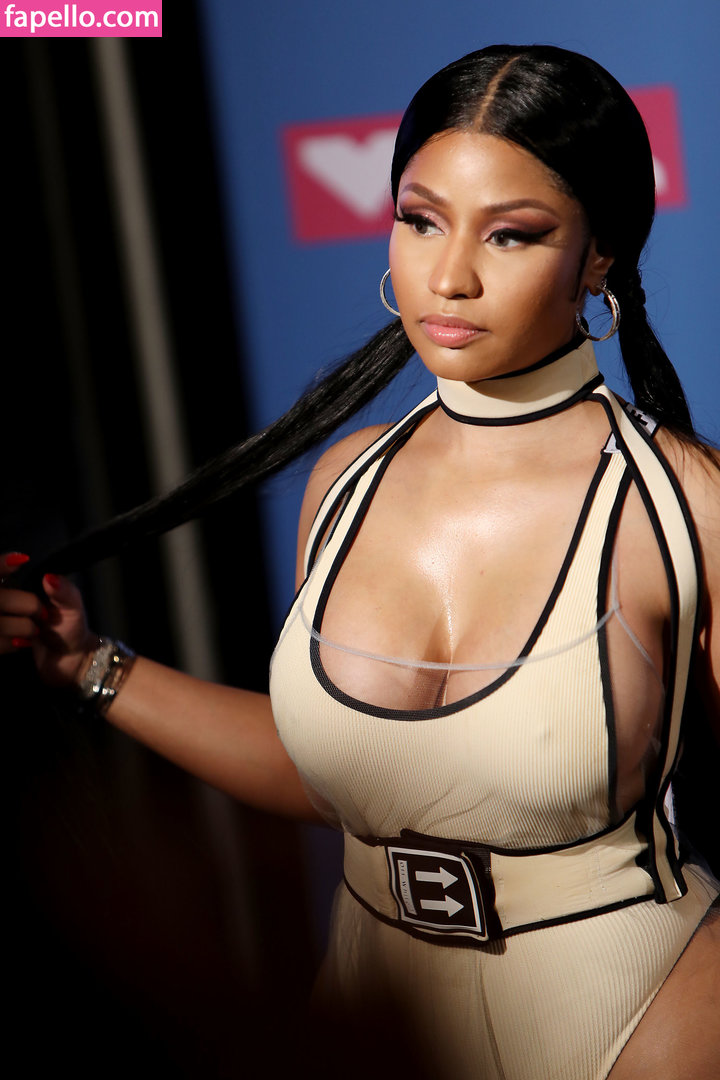 https://fapello.com/content/n/i/nicki-minaj/1000/nicki-minaj_0132.jpg