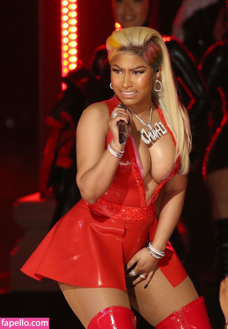 https://fapello.com/content/n/i/nicki-minaj/1000/nicki-minaj_0143.jpg