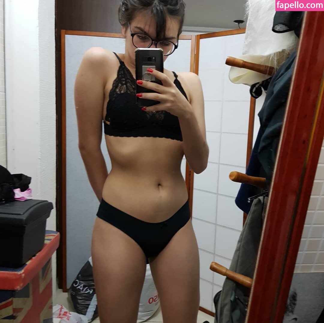 Niellefer leaked nude photo #0007 (Niellefer / Danielle Ferreira / nielleferr)