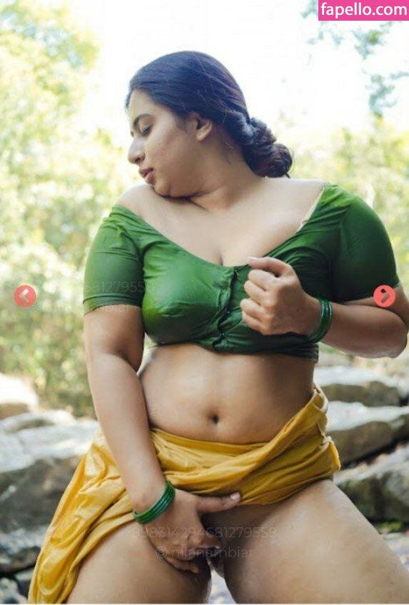 Nila Nambiar Smera1695 nilanambiar Nude Leaked Photo 7 Fapello 