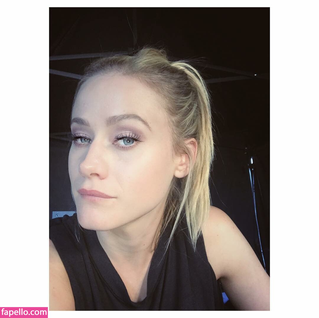 Olivia Taylor Dudley leaked nude photo #0039 (Olivia Taylor Dudley / oliviataylordudley)