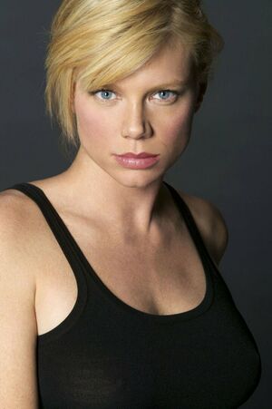 Peta Wilson - fapello