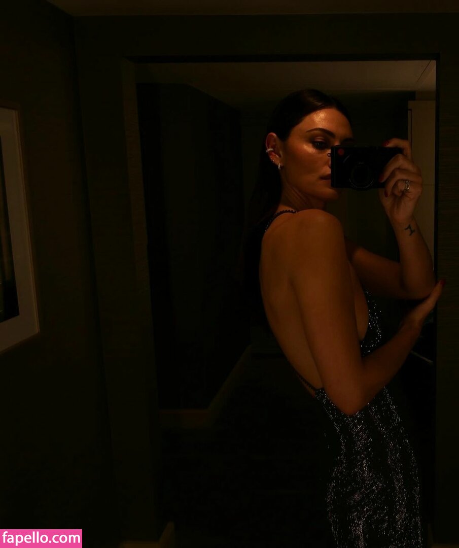 Phoebe Tonkin erome Latest Exclusive Leaked Photos